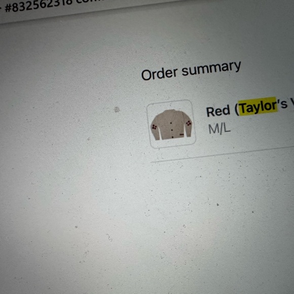 Authentic Limited Edition
Red Taylor’s version Cardigan - Picture 7 of 7